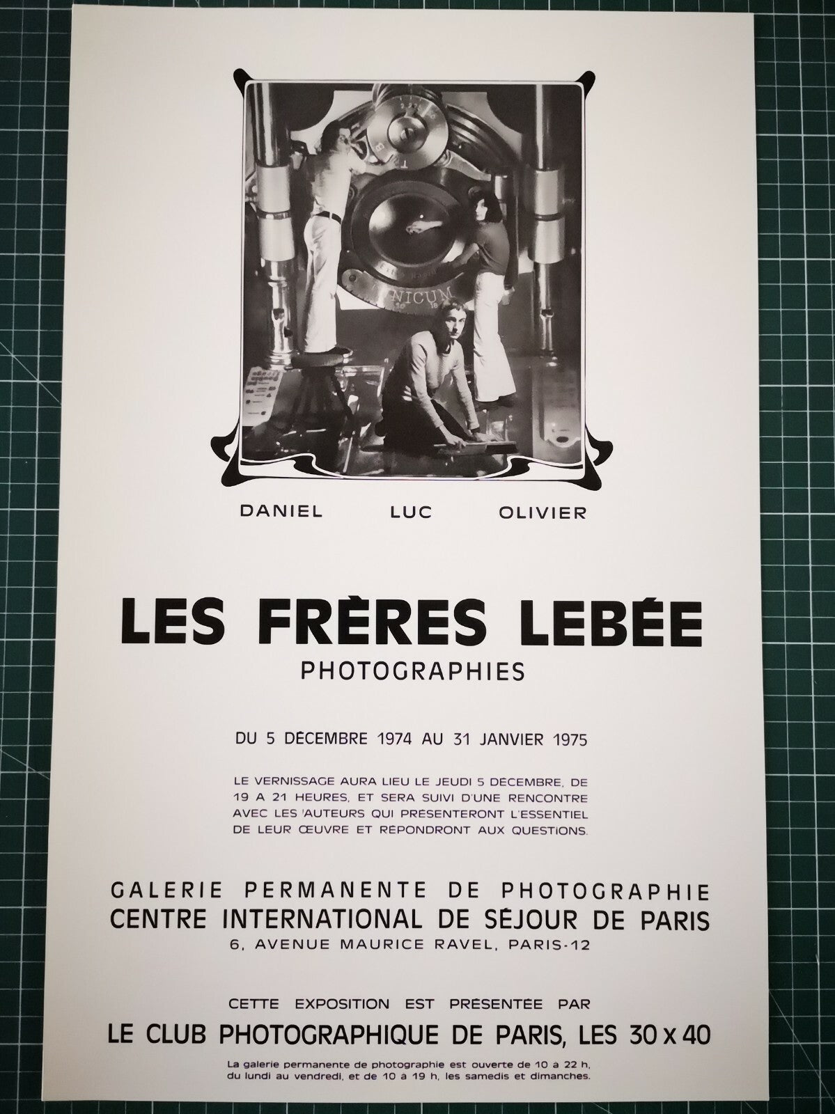 Affiche exposition photo Les Frères LEBÉE 1975 offset Galerie permanente